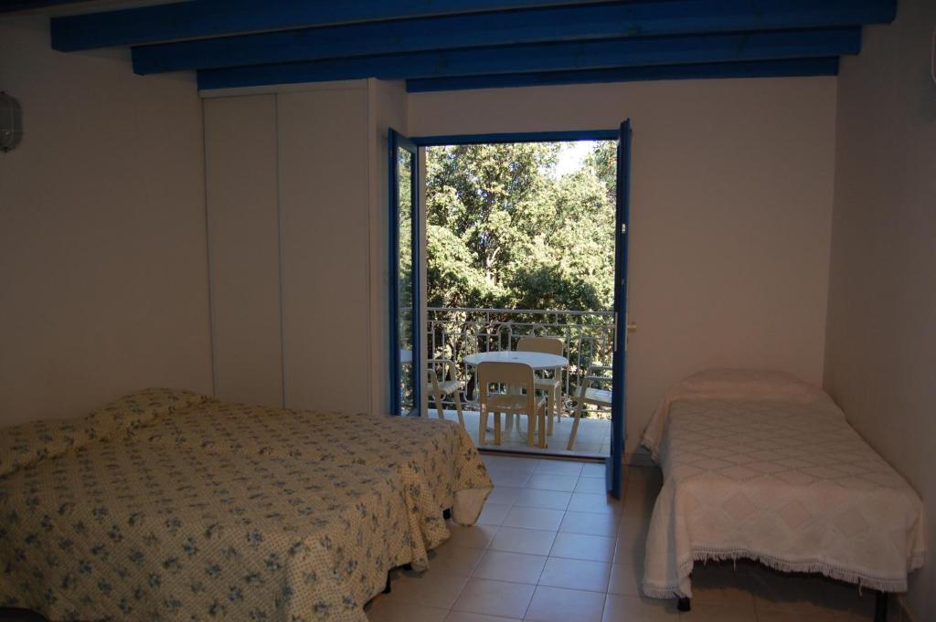 Cala Di Sole Aparthotel Algajola  Kamer foto